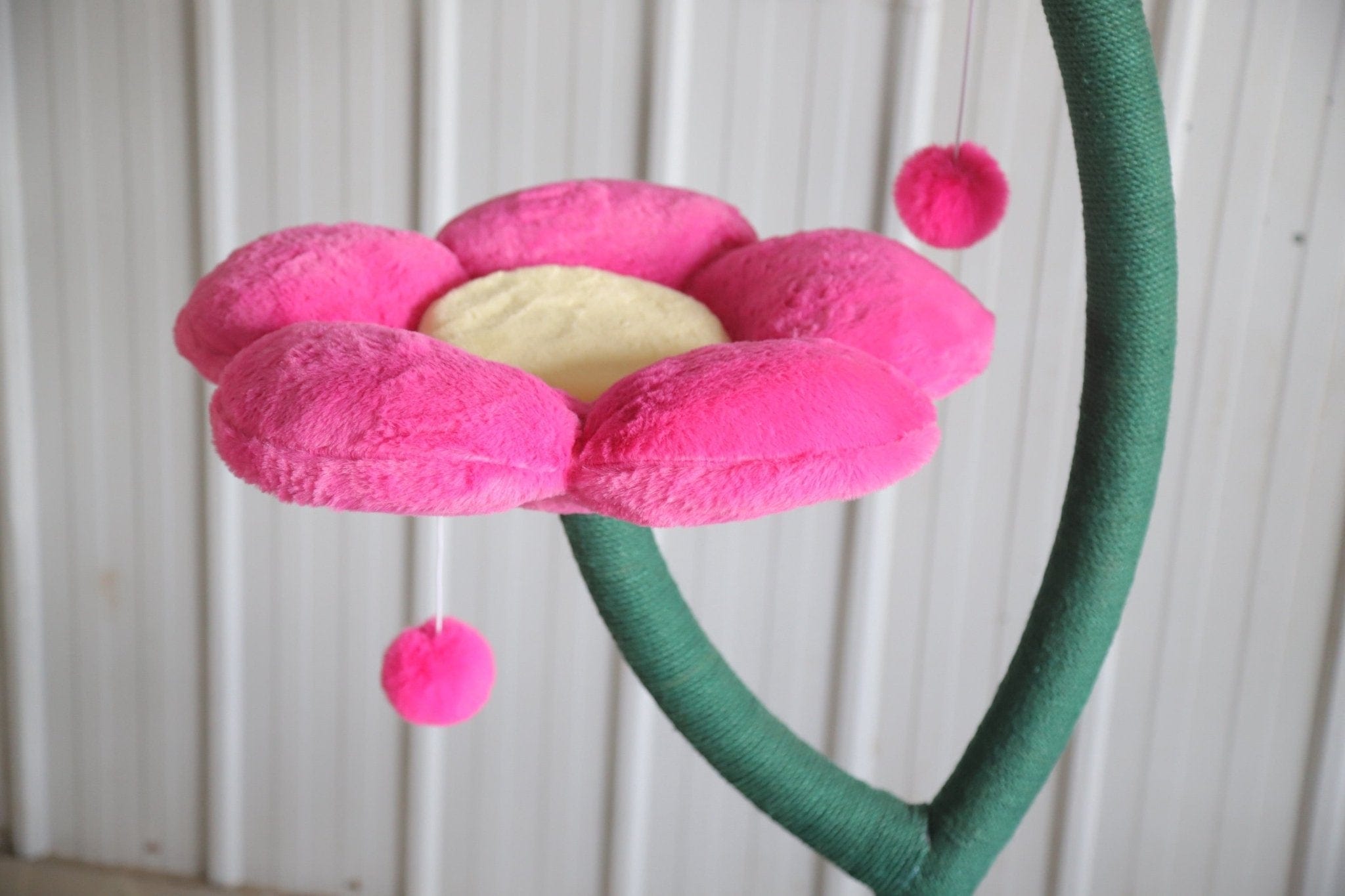 Ma boutique Cat trees Elysian Rainbow Flower Cat Tree