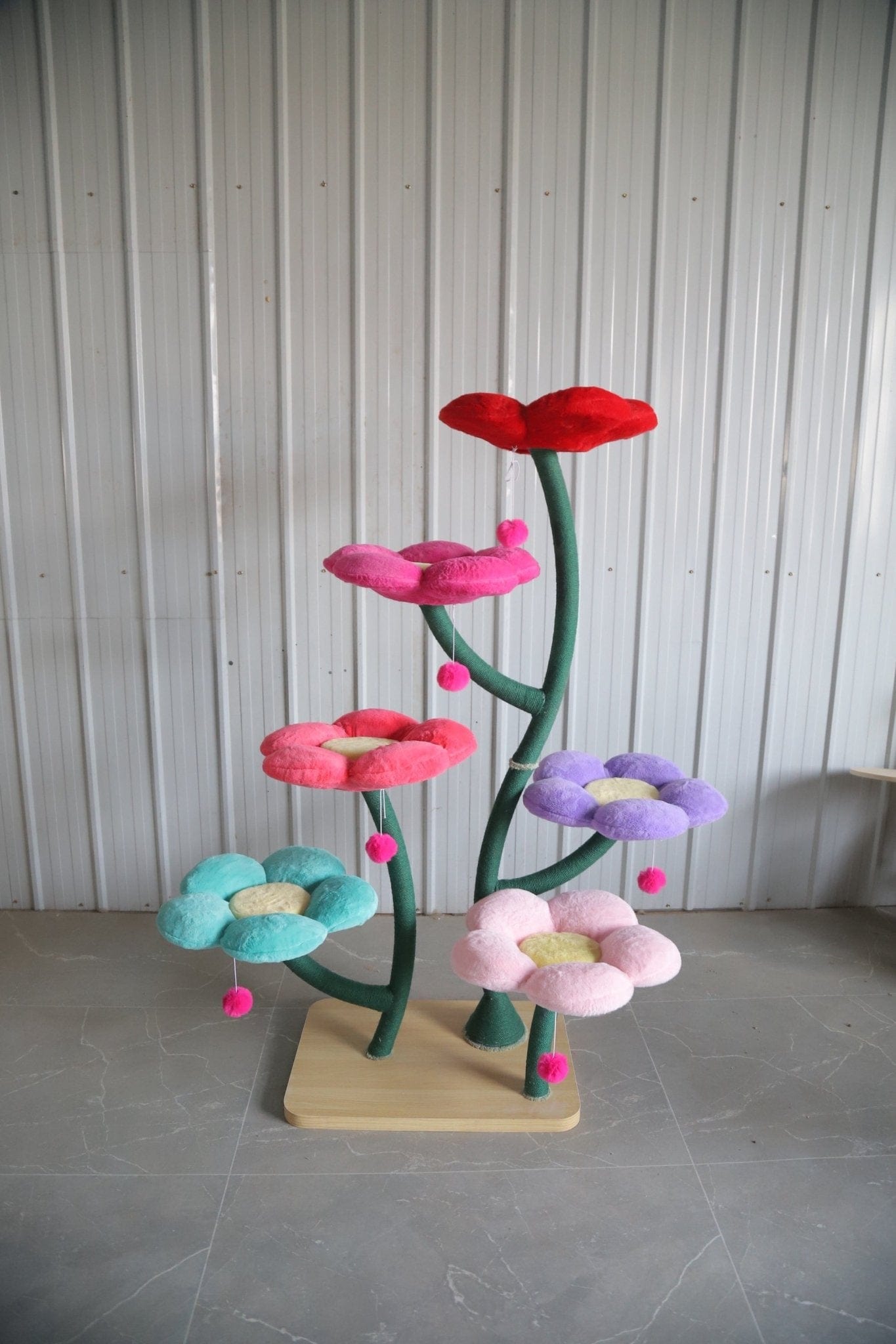 Ma boutique Cat trees Elysian Rainbow Flower Cat Tree