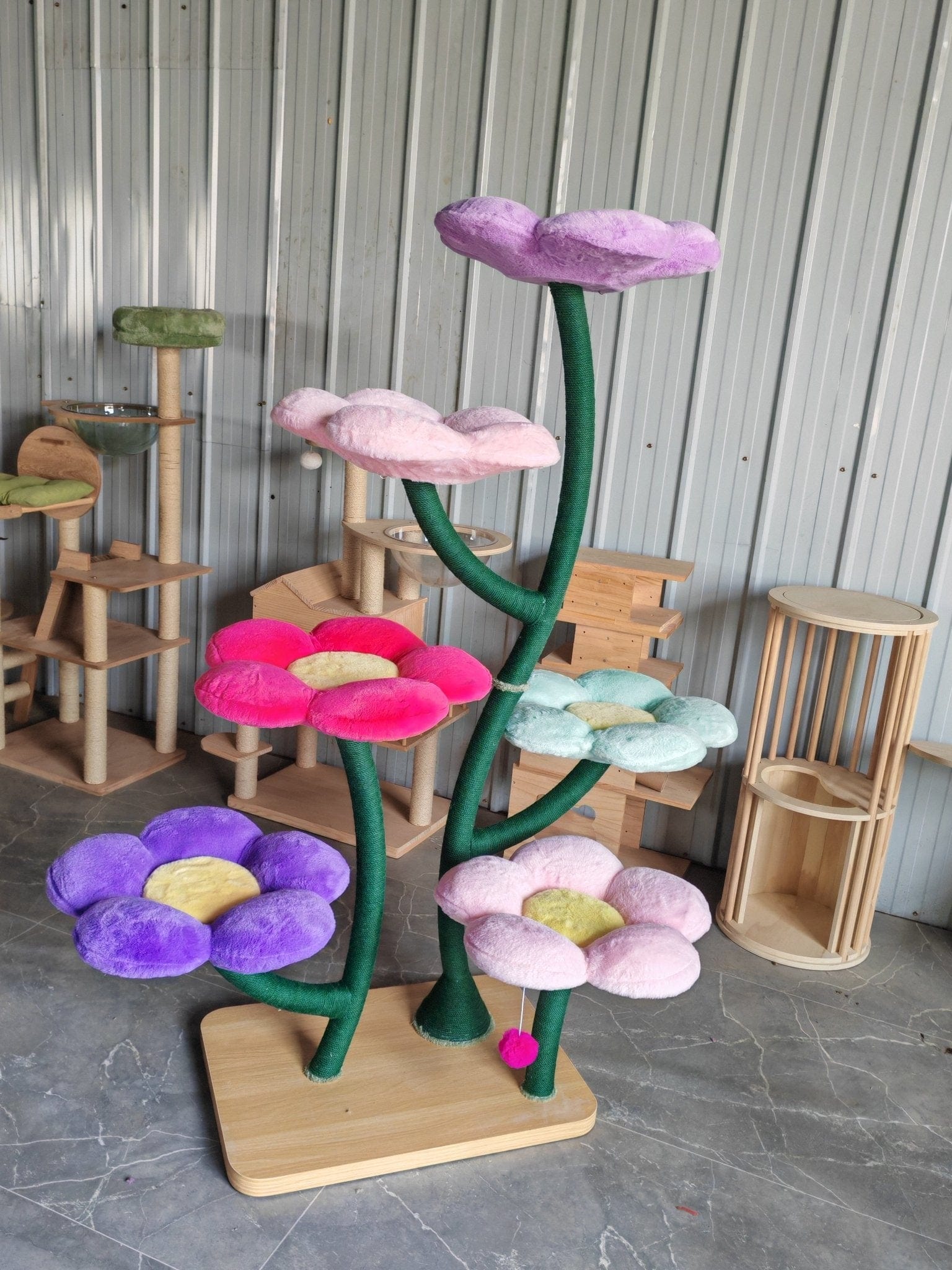 Ma boutique Cat trees Elysian Rainbow Flower Cat Tree